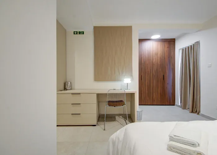 Juliet Residence, 5 , Your Away From In By Sf Homes Gzira