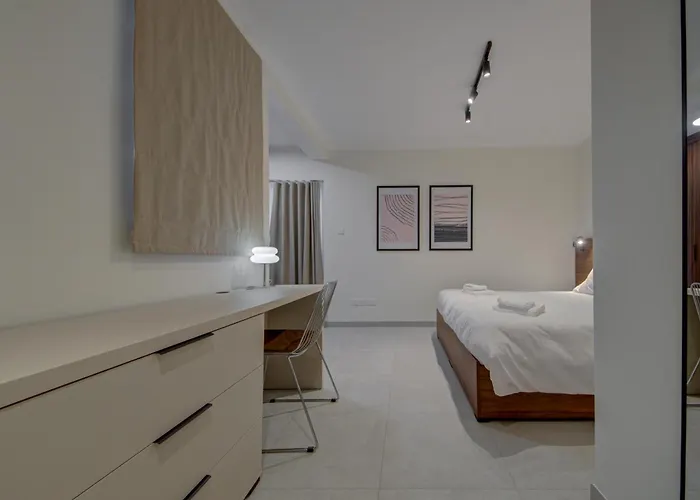 Appartement Juliet Residence, 5 , Your Away From In By Sf Homes Gzira