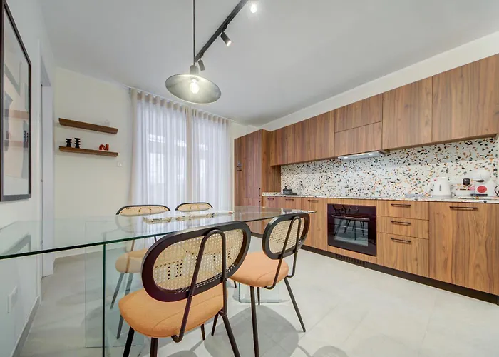 Juliet Residence, 5 , Your Away From In By Sf Homes